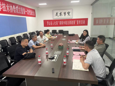 优化环境强服务 送法入企促发展——罗山县人社局开展调解仲裁法律政策宣传活动